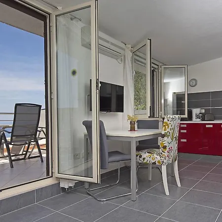 Apartament Dalma *